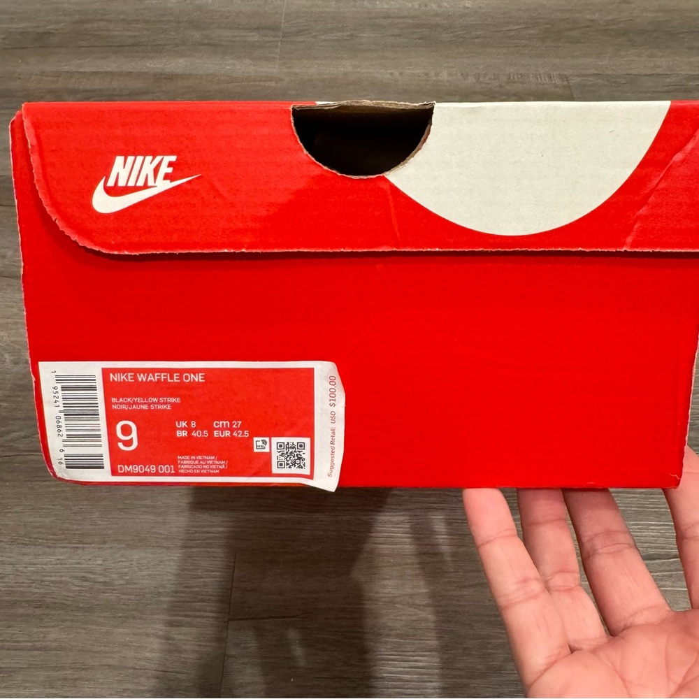 Nike Waffle One Black Yellow Jaune Strike Athletic Sneakers - Picture 13 of 13